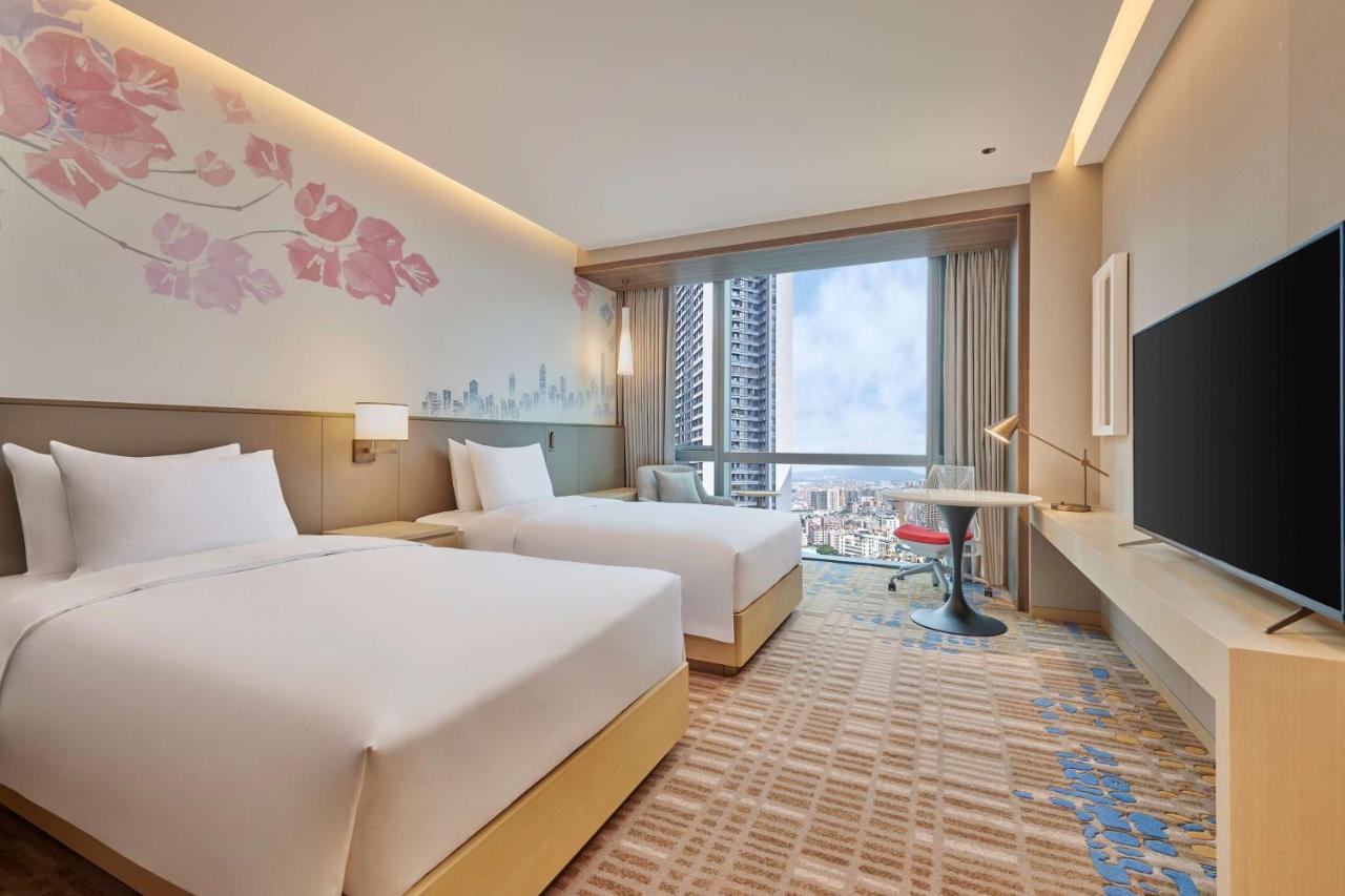 Hilton Garden Inn Shenzhen Guangming Exteriör bild